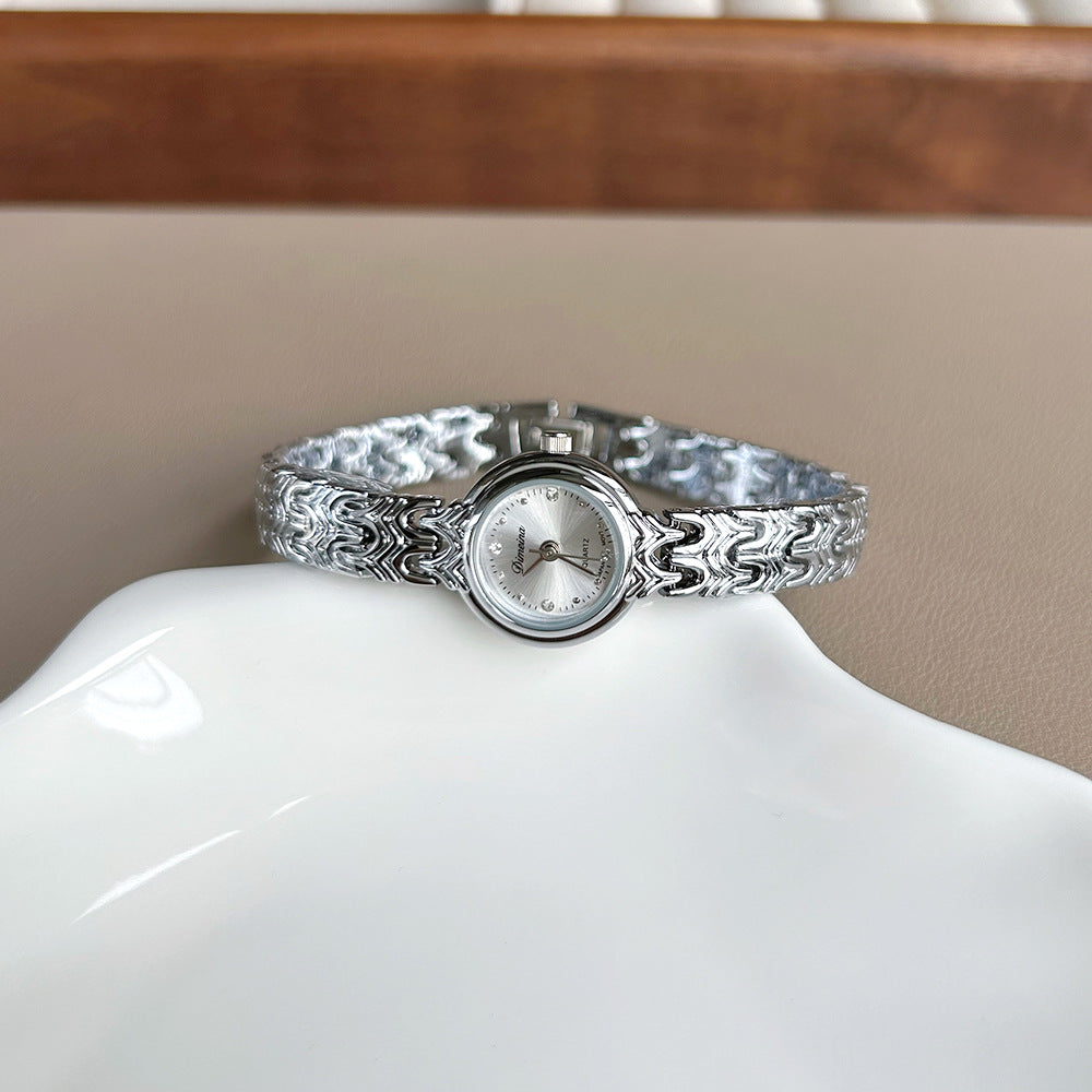 Season Prestige Women’s Refined Preppy Watch