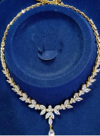 Elegant Long Horse-Eye Waterdrop Zircon Platinum Necklace