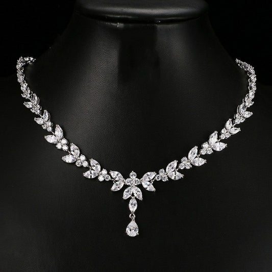 Elegant Long Horse-Eye Waterdrop Zircon Platinum Necklace