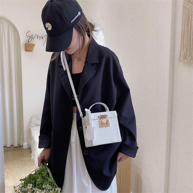 womens box Personality All-match Shoulder Bag