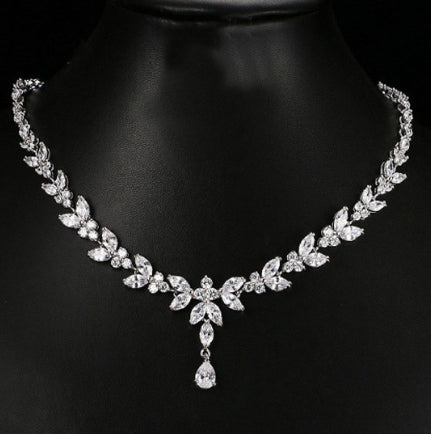 Elegant Long Horse-Eye Waterdrop Zircon Platinum Necklace