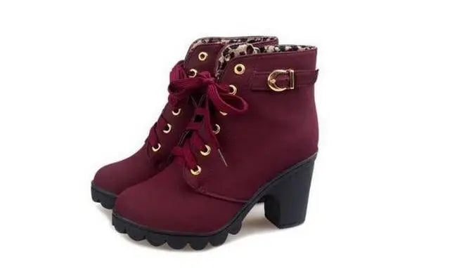 Season Prestige Thick Heeled Women's Boots | Winter Fashion Essential