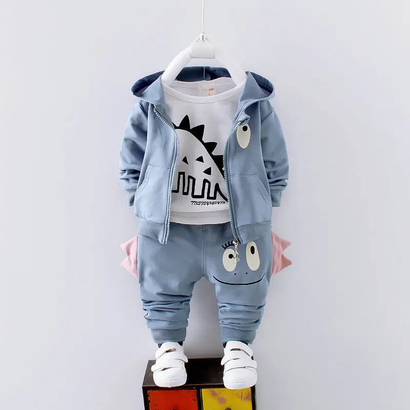 A stylish collection of cotton children's clothing for boys. Perfect for autumn, summer, and spring seasons. Shop now!