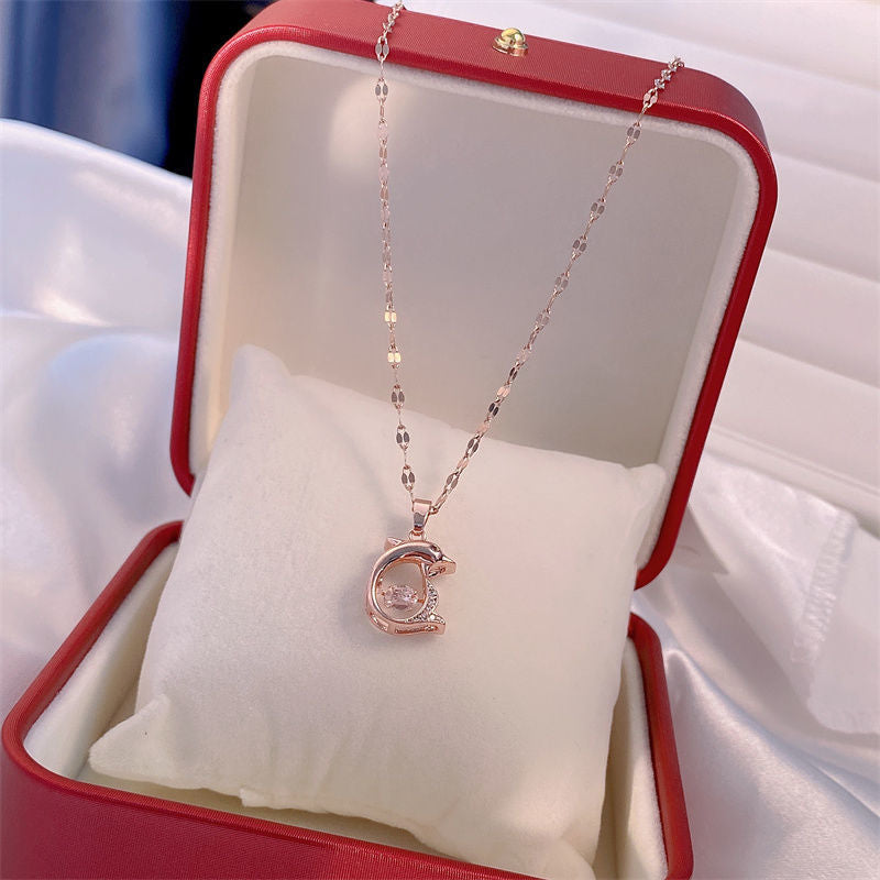 Luxury Female Necklace Charm Jewelry  Fashion Jewelry Woman Season Prestige