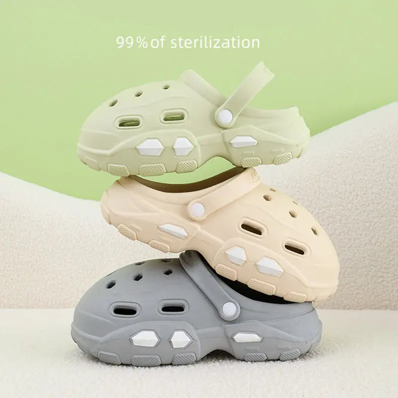 Season Prestige Garden Clogs Sandals: Stylish Comfort