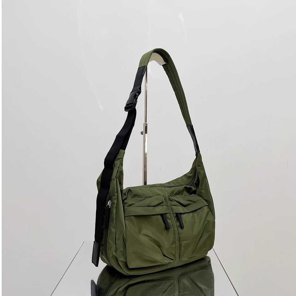 Seasonprestige Crossbody Bag Simple Sports Style
